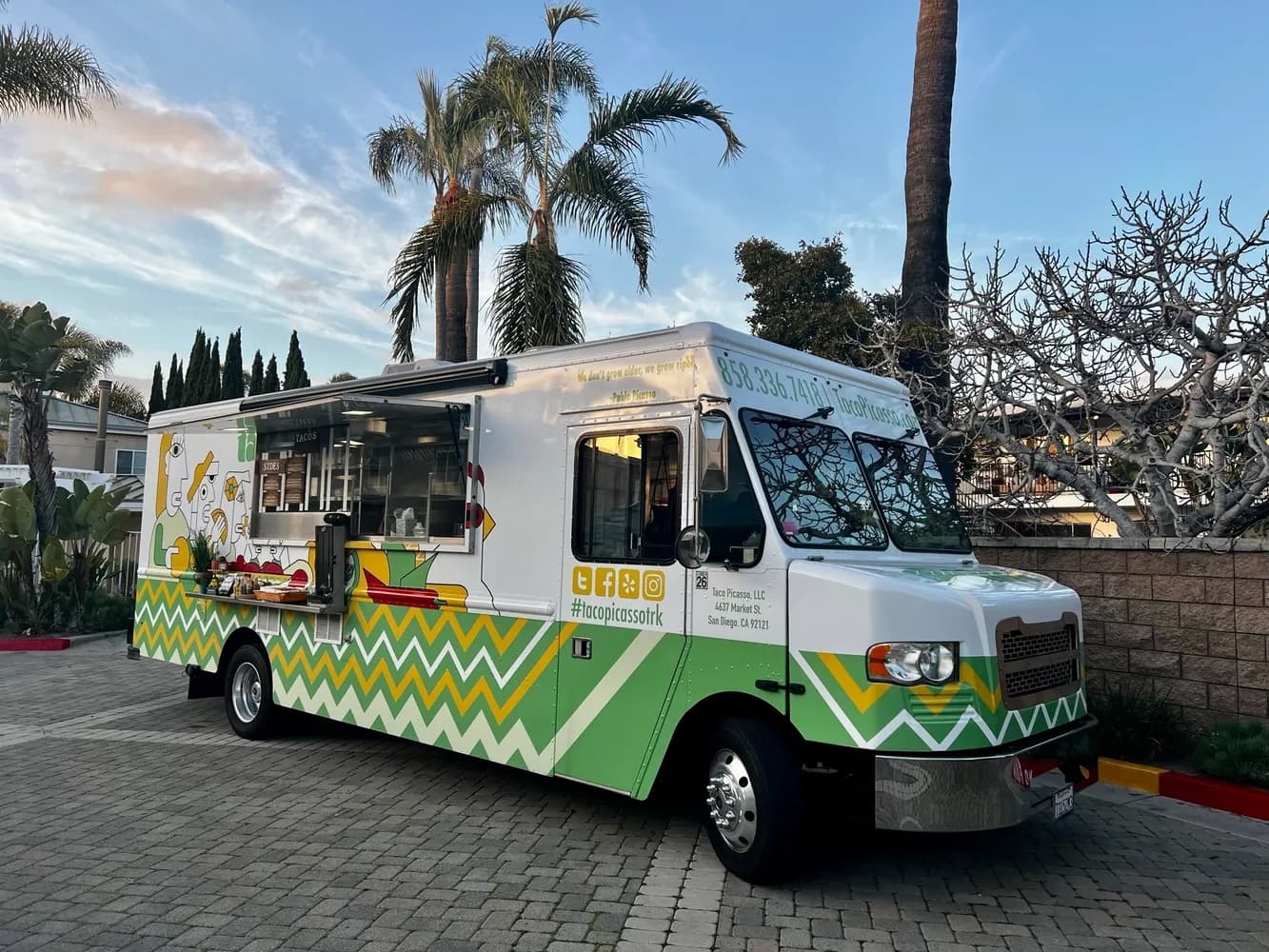 Feiere stilvoll mit Foodtruck mieten Münster – Burger & mehr